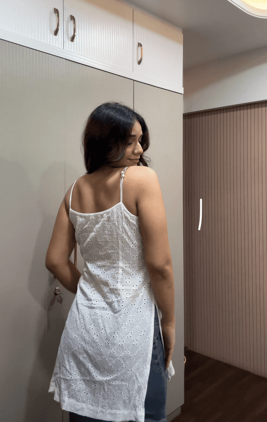 Chicken embroidery fabric Noodle strap neck sleeveless - Needle Magic