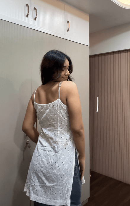 Chicken embroidery fabric Noodle strap neck sleeveless - Needle Magic