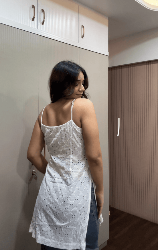 Chicken embroidery fabric Noodle strap neck sleeveless - Needle Magic